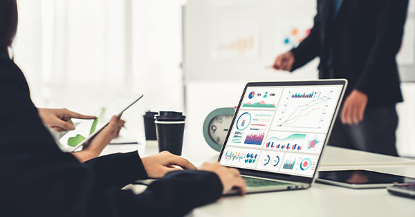 right-data-right-hands